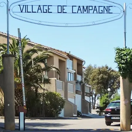 Maison Charmante A Avec Vue Sur La Et Piscine *