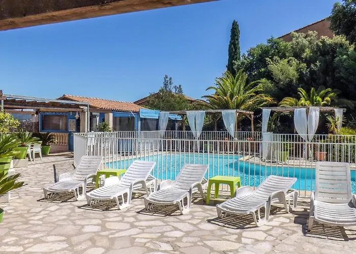 Maison D'une Avec Vue Sur La Piscine Partagee Et Jardin Clos A A 4 Km De La *