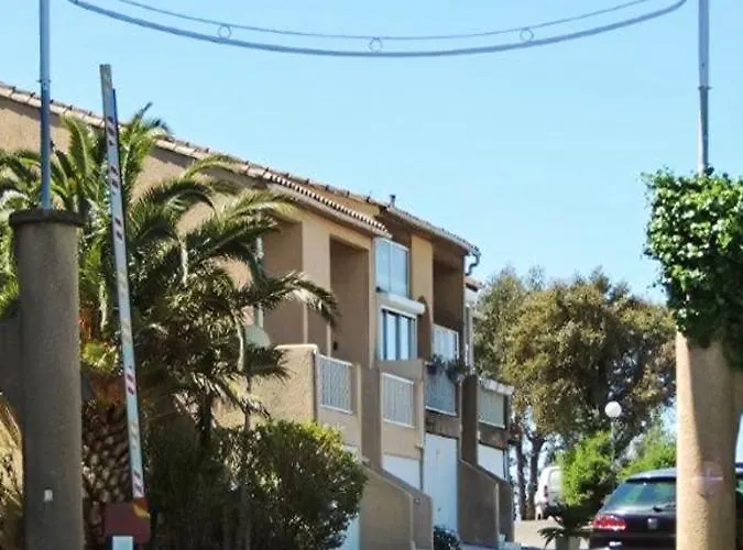Maison D'une Avec Vue Sur La Piscine Partagee Et Jardin Clos A A 4 Km De La